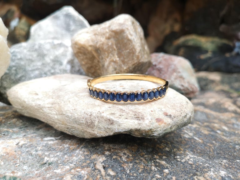 SJ1837 - Blue Sapphire Bangle Set in 18 Karat Gold Settings