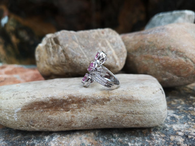 SJ1726 - Pink Sapphire with Diamond Ring Set in 18 Karat White Gold Settings