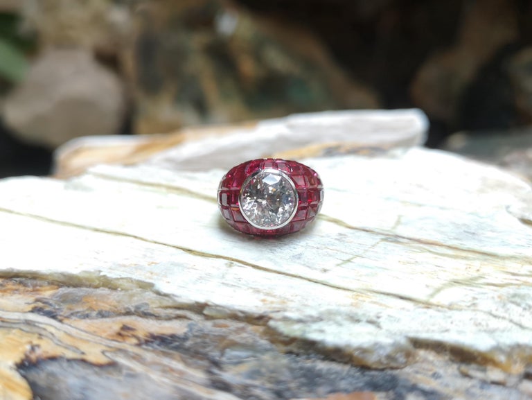 SJ6162 - White Sapphire with Ruby Ring Set in 18 Karat White Gold Settings