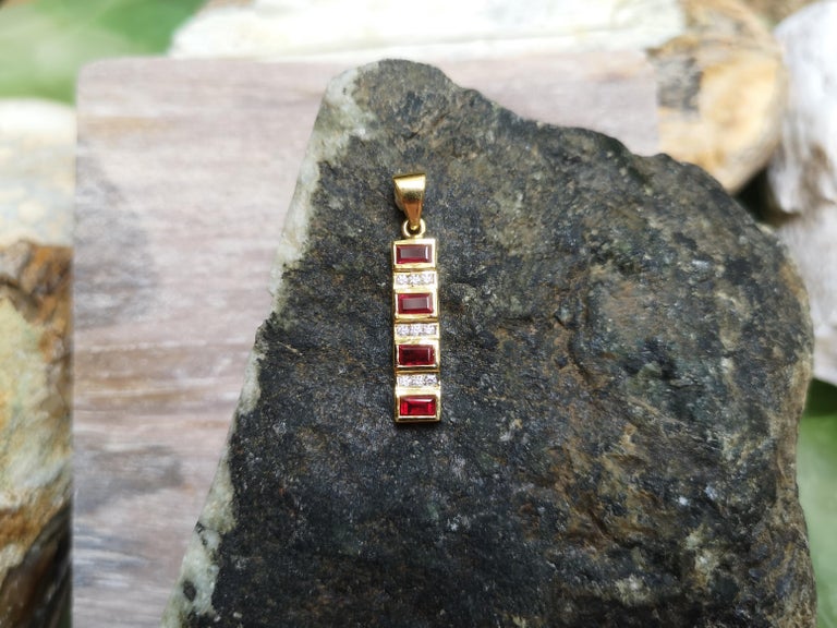 SJ2126 - Ruby with Diamond Pendant Set in 18 Karat Gold Settings