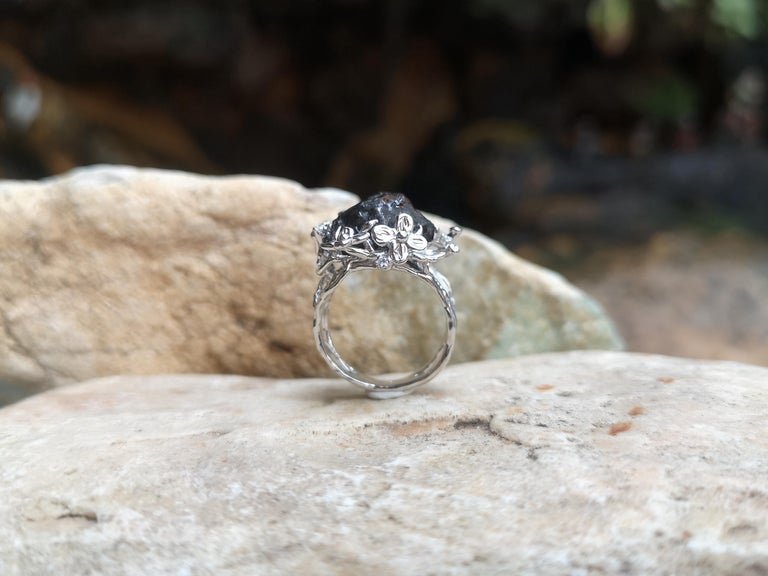 SJ1890 - Meteorite with Diamond Ring Set in 18 Karat White Gold Settings