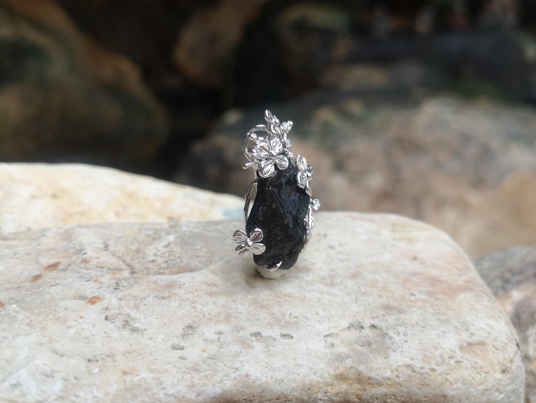 SJ6167 - Meteorite with Diamond Brooch/Pendant Set in 18 Karat White Gold Settings