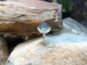 SJ1474 - Blue Sapphire with Emerald and Diamond Ring Set in 18 Karat White Gold Settings