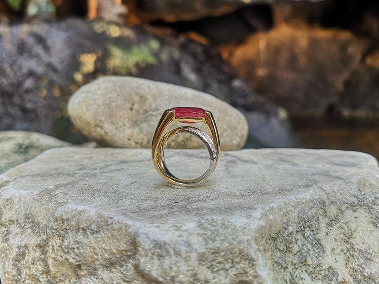 SJ1456 - Ruby with Diamond Ring Set in 18 Karat Gold Settings