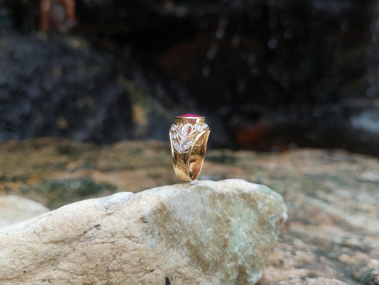 SJ6185 - Ruby with Diamond Ring Set in 18 Karat Gold Settings