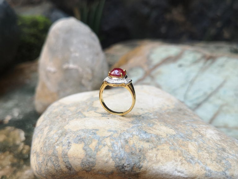 SJ1948 - Ruby with Diamond Ring Set in 18 Karat Gold Settings