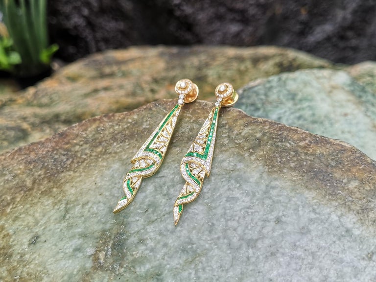 SJ1507 - Emerald with Diamond Earrings Set in 18 Karat Gold Settings