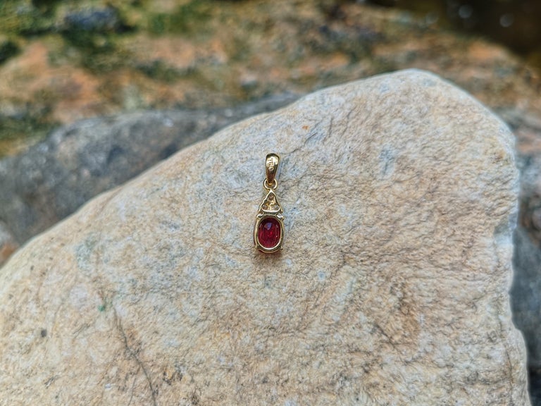 SJ1689 - Ruby with Diamond Pendant Set in 18 Karat Gold Settings
