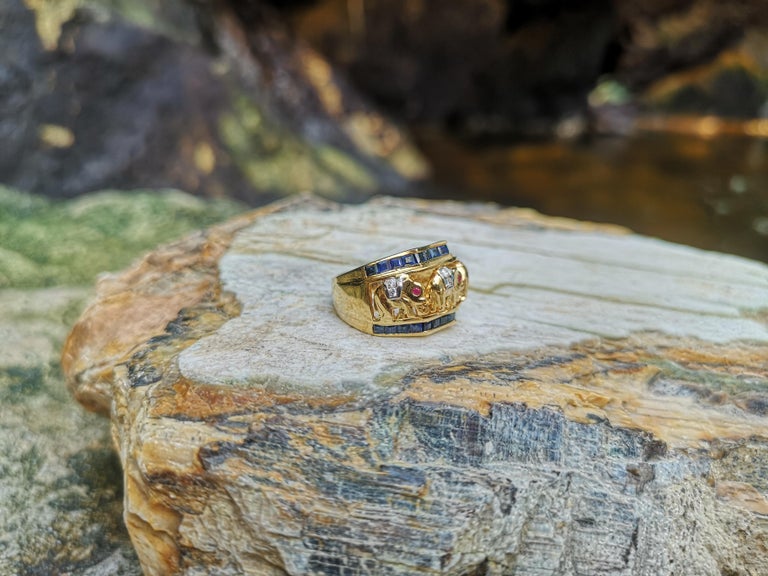 SJ2172 - Blue Sapphire with Ruby and Diamond Elephant Ring Set in 18 Karat Gold Settings