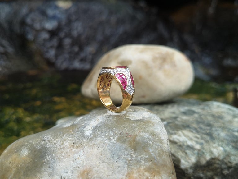 SJ2807 - Ruby with Diamond Ring Set in 18 Karat Gold Settings