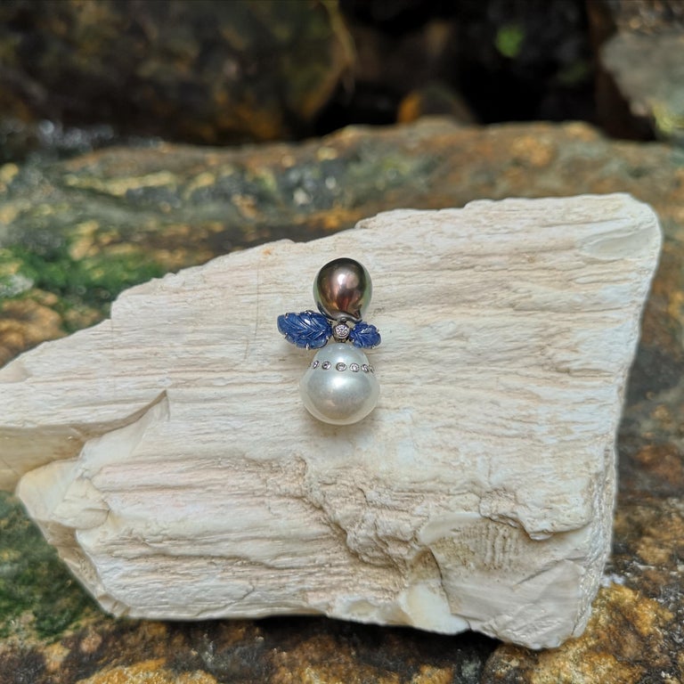 SJ1690 - South Sea Pearl, Blue Sapphire and Diamond Pendant Set in 18 Karat White Gold