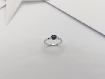 SJ2665 - Blue Sapphire with Diamond Ring Set in 18 Karat White Gold Settings