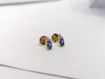 JE0849TK - Blue Sapphire & Diamond Earrings Set in 18 Karat Gold Setting