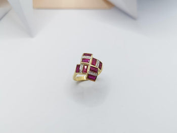 JR0950X - Ruby & Diamond Ring Set in 18 Karat Gold Setting
