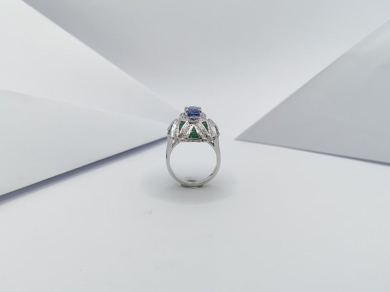 SJ1152 - Blue Sapphire with Emerald and Diamond Ring Set in 18 Karat White Gold Settings