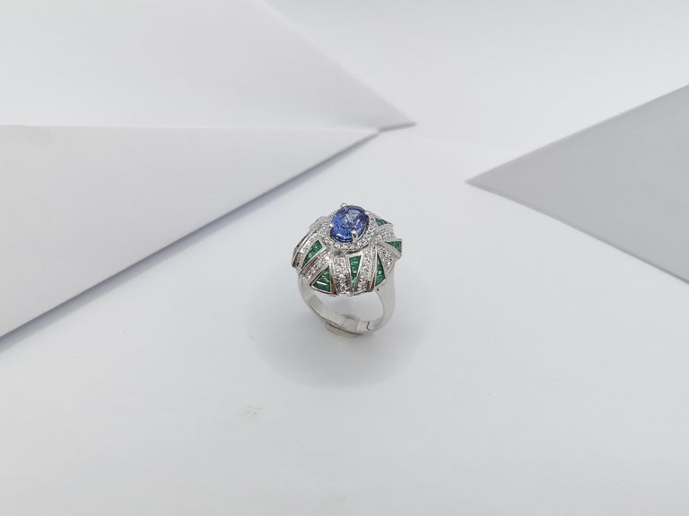 SJ1152 - Blue Sapphire with Emerald and Diamond Ring Set in 18 Karat White Gold Settings