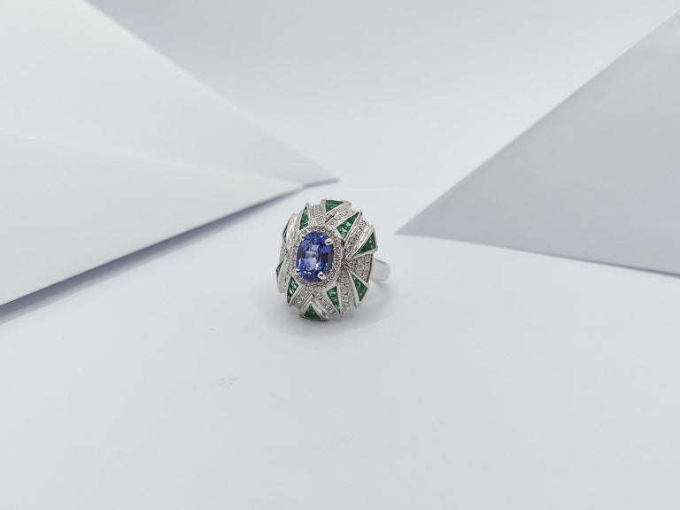 SJ1152 - Blue Sapphire with Emerald and Diamond Ring Set in 18 Karat White Gold Settings