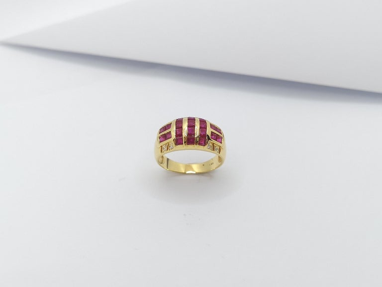 SJ1333 - Ruby with Diamond Ring Set in 18 Karat Gold Settings