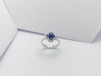 SJ1336 - Blue Sapphire with Diamond Clover Ring Set in 18 Karat White Gold Settings