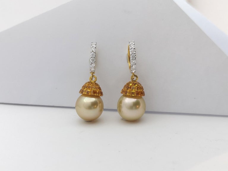 JE0697W - Yellow Sapphire, Diamond and South Sea Pearl Earrings in 18 Karat Gold Setting