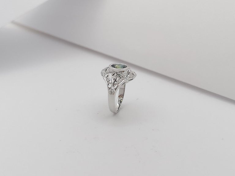 SJ1186 - Green Sapphire with Diamond Ring Set in 18 Karat White Gold Settings