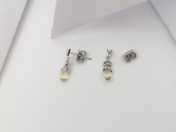 JE0290P - Briolette Yellow Sapphire & Diamond Earrings Set in 18 Karat White Gold Setting