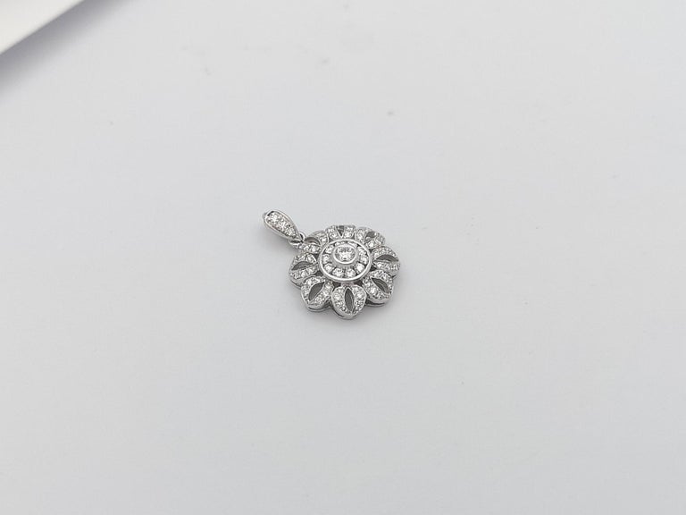 SJ1306 - Diamond Pendant Set in 18 Karat White Gold Settings
