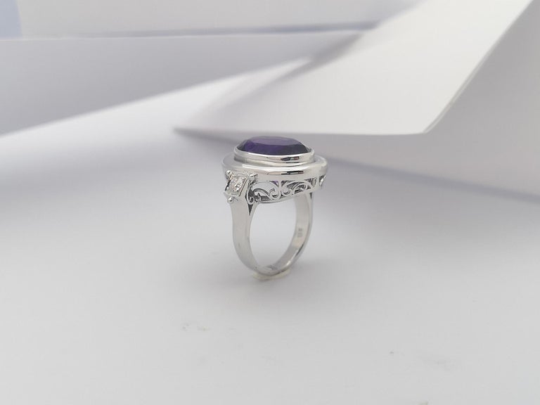 SJ2705 - Amethyst with Diamond Ring Set in 18 Karat White Gold Settings