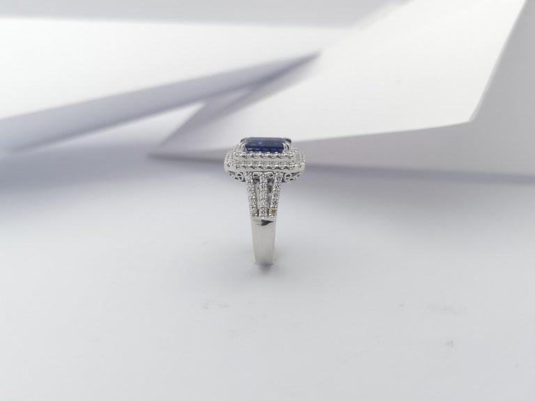 SJ1229 - GIA Certified 3 Cts Blue Sapphire with Diamond Ring Set in 18 Karat White Gold