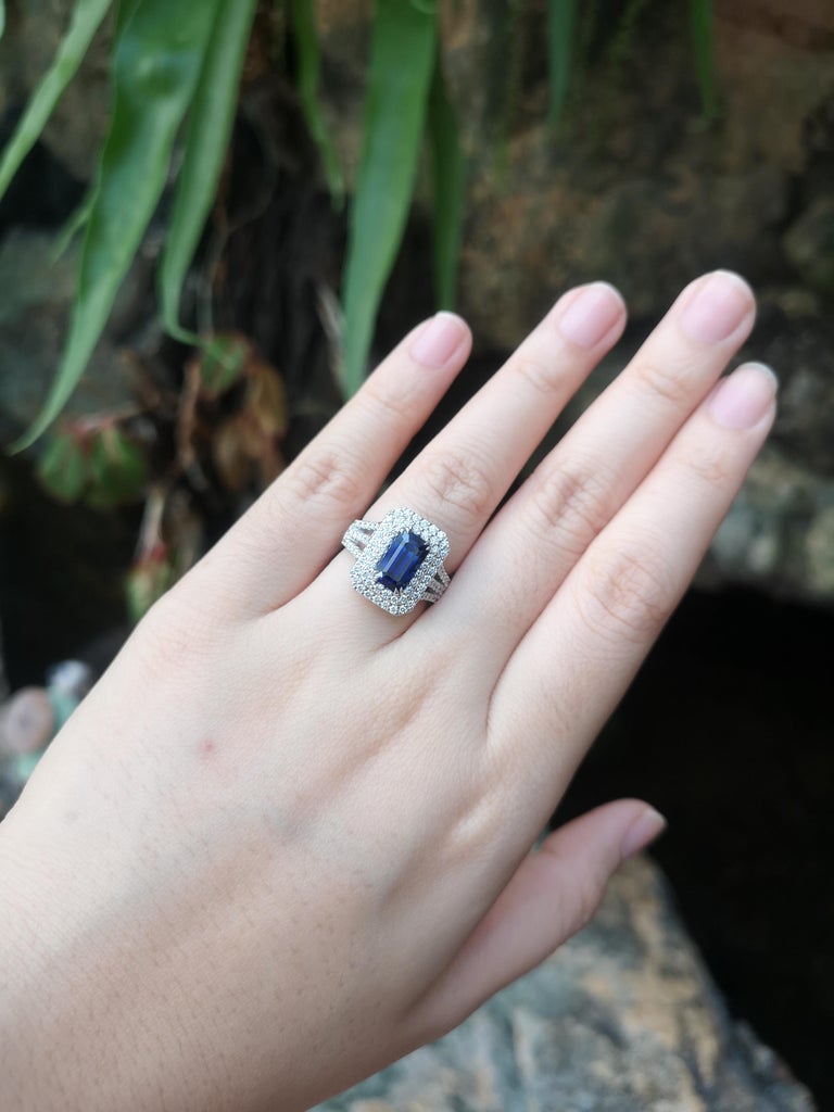 SJ1229 - GIA Certified 3 Cts Blue Sapphire with Diamond Ring Set in 18 Karat White Gold