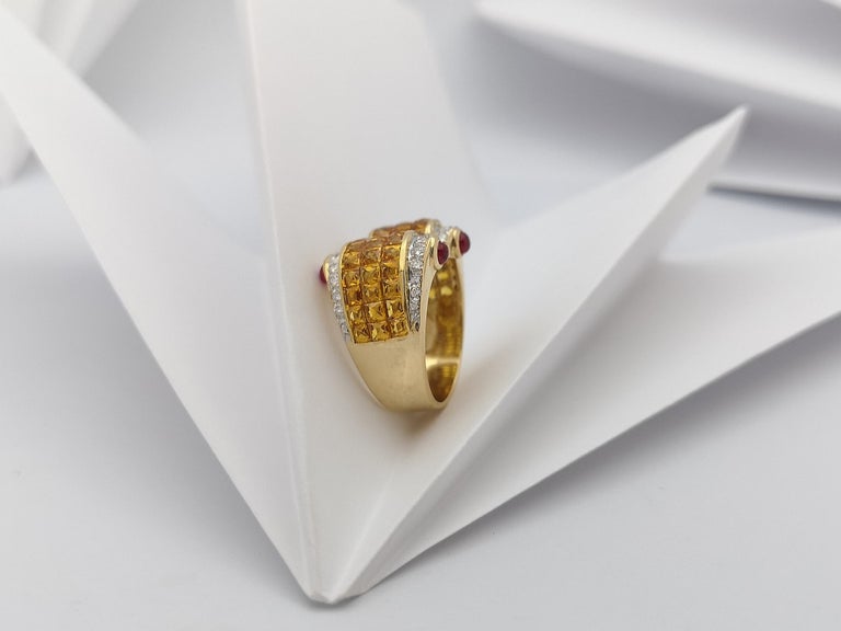 SJ2910 - Yellow Sapphire with Diamond and Cabochon Ruby Ring Set in 18 Karat Gold Setting
