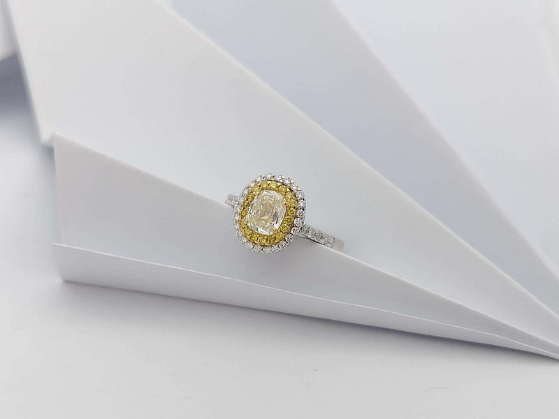 SJ2805 - Diamond and Yellow Diamond Ring Set in 18 Karat White Gold Settings