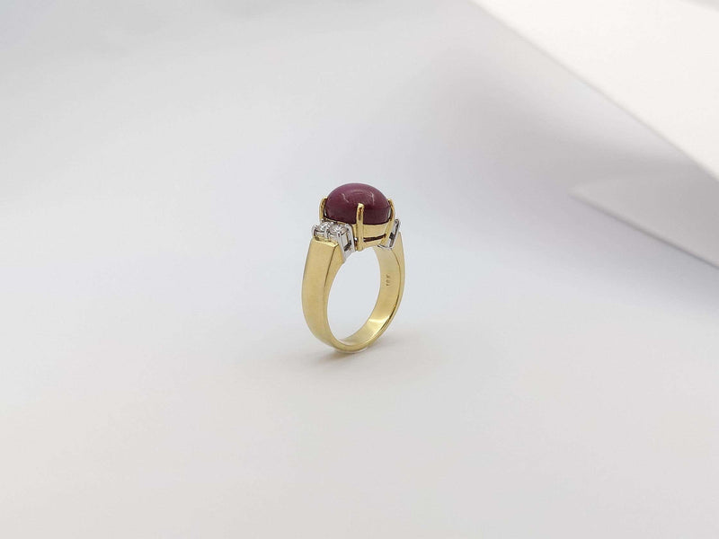 SJ3224 - Star Ruby with Diamond Ring Set in 18 Karat Gold Settings