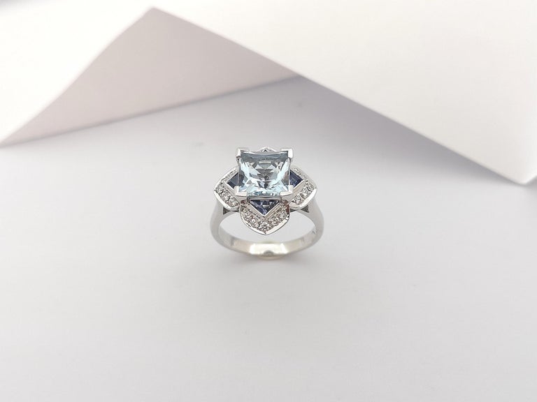 SJ3131 - Aquamarine, Blue Sapphire and Diamond Ring Set in 18 Karat White Gold Settings