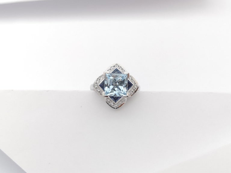 SJ3131 - Aquamarine, Blue Sapphire and Diamond Ring Set in 18 Karat White Gold Settings