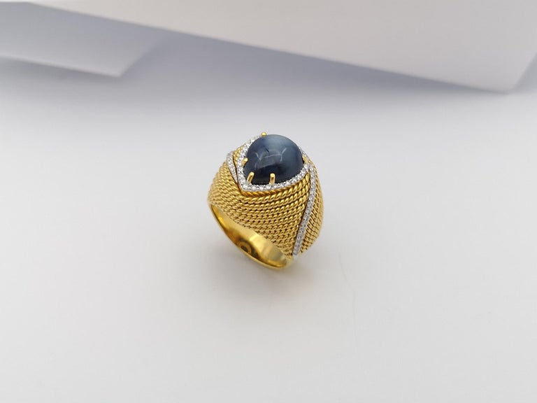 SJ2067 - Blue Star Sapphire with Diamond Ring Set in 18 Karat Gold Settings