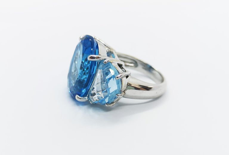 SJ3103 - Blue Topaz Ring Set in 18 Karat White Gold Settings