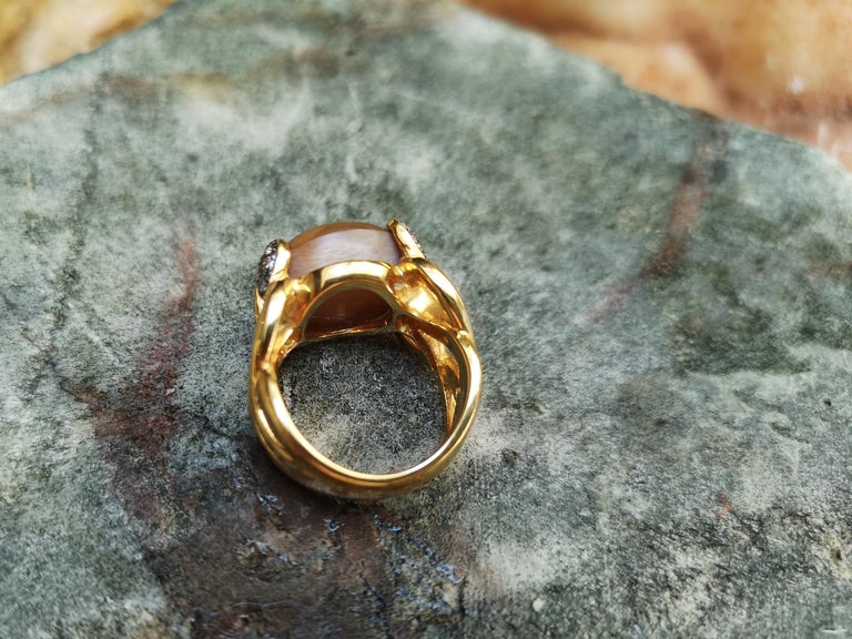 SJ3123 - Sunstone with Brown Diamond Ring Set in 18 Karat Gold Settings