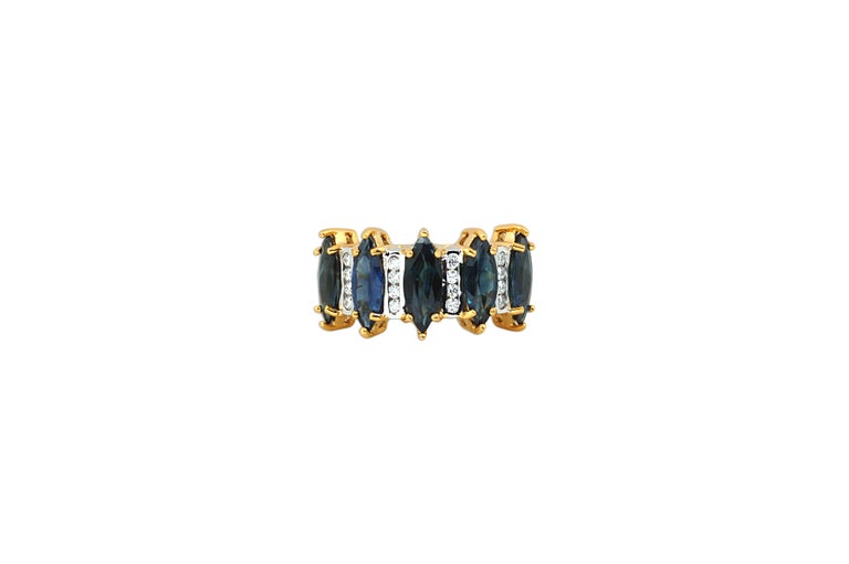SJ3005 - Blue Sapphire 3.04 Carat with Diamond 0.18 Carat Ring in 18 Karat Gold Settings