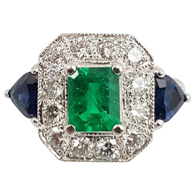 SJ2048 - Emerald with Blue Sapphire and Diamond Ring Set in Platinum 900 Settings