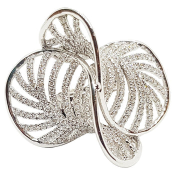 SJ1428 - Diamond Ring Set in 18 Karat White Gold Settings