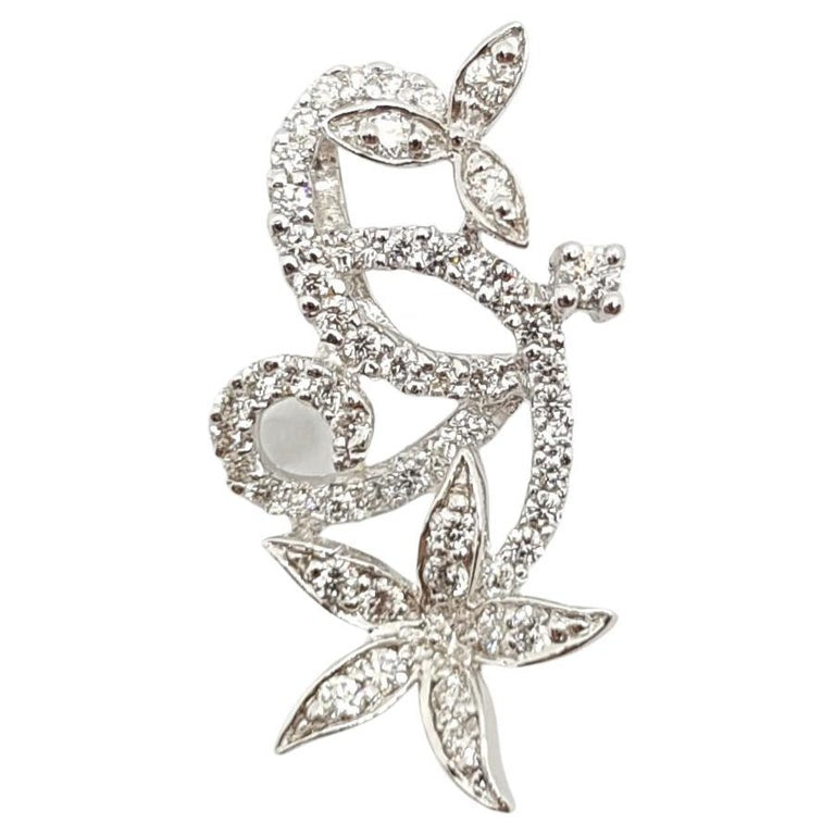 SJ1189 - Diamond Pendant Set in 18 Karat White Gold Settings