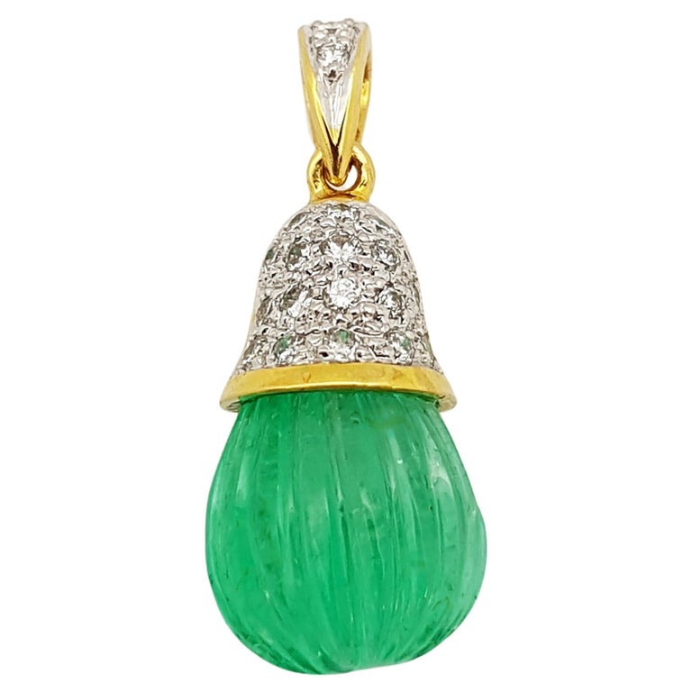 SJ1346 - Carved Emerald with Diamond Pendant Set in 18 Karat Gold Settings