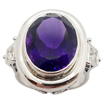 SJ2705 - Amethyst with Diamond Ring Set in 18 Karat White Gold Settings